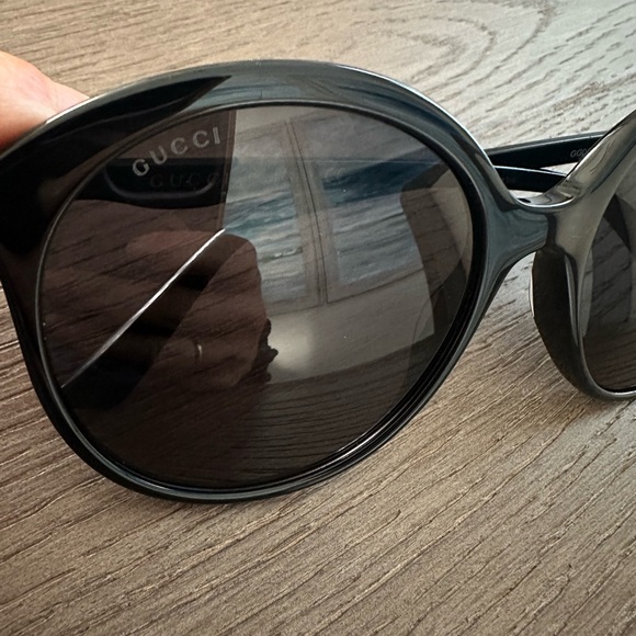 Gucci Black Sunglasses. GG0257S - Picture 12 of 12